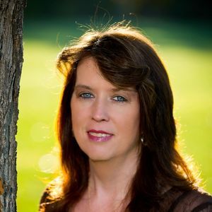 Meet your Posher, Lynda